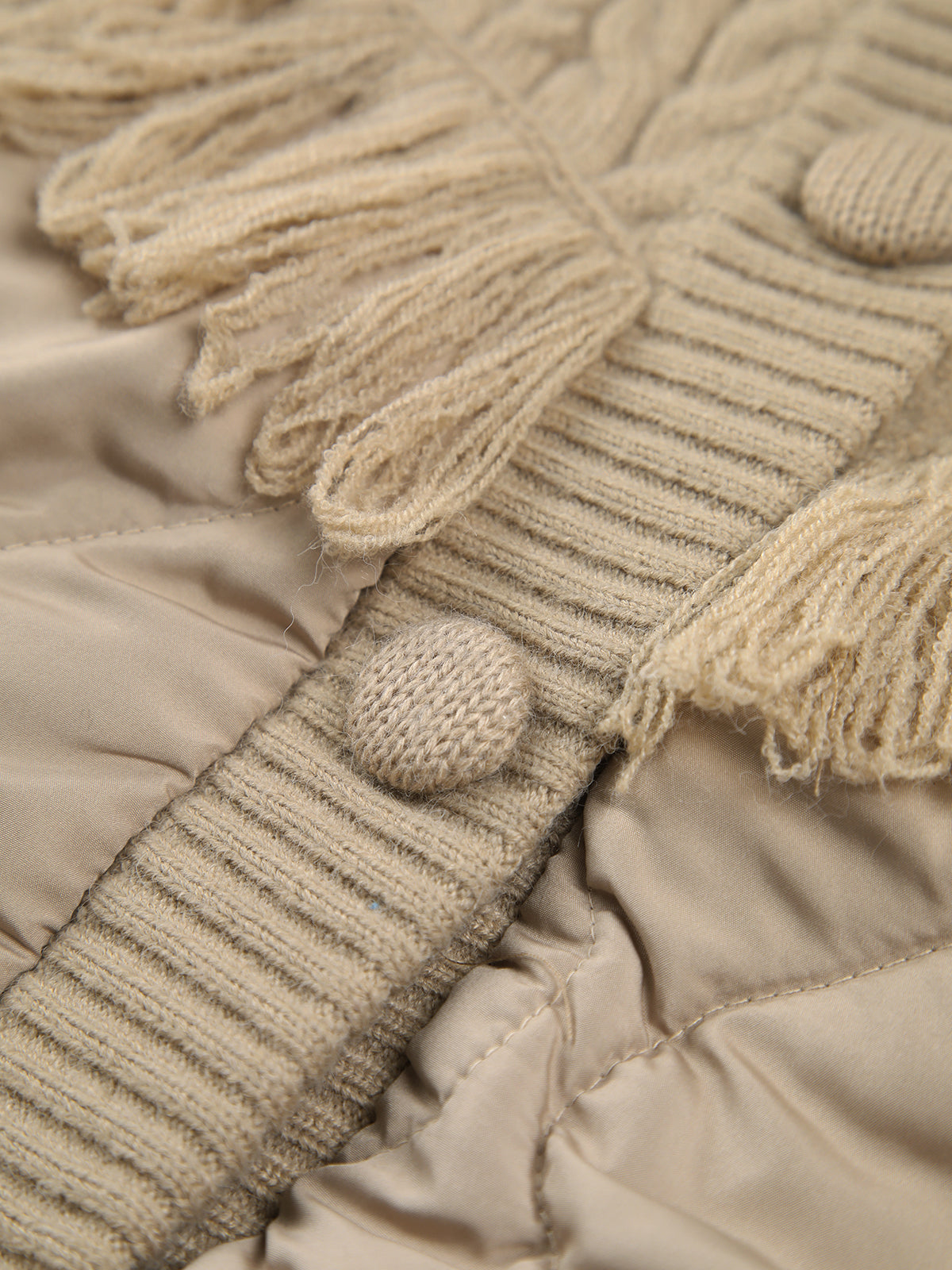 Vérae | Veste matelassée en tricot torsadé patchwork
